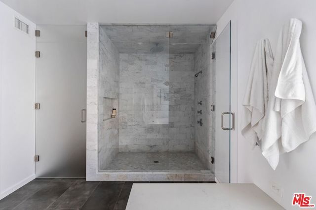 5205 Ocean Front Walk 301, Marina Del Rey, CA 90292