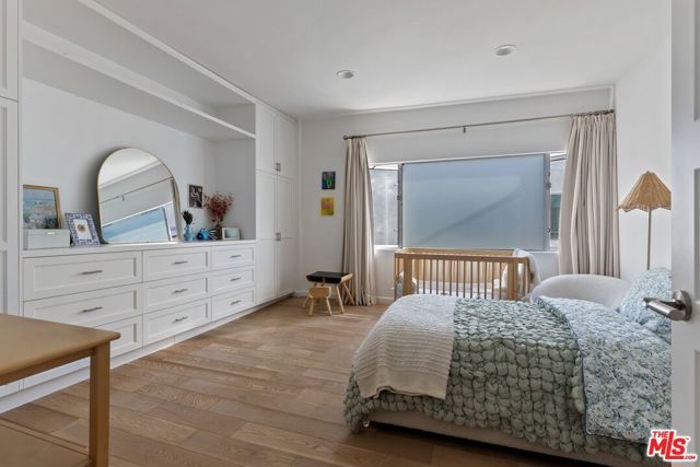 5205 Ocean Front Walk 301, Marina Del Rey, CA 90292