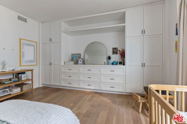 5205 Ocean Front Walk 301, Marina Del Rey, CA 90292