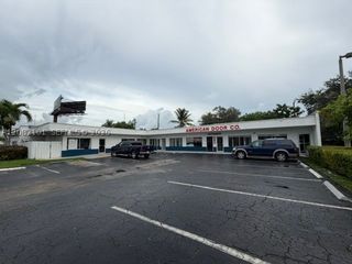 595 W Prospect Rd, Oakland Park, FL 33309