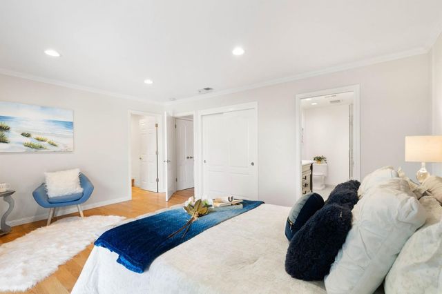 18400 Overlook Road 56, Los Gatos, CA 95030