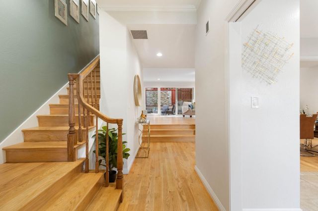 18400 Overlook Road 56, Los Gatos, CA 95030