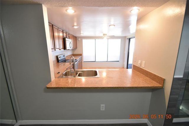 5125 PURITAN CIRCLE 1103, Tampa, FL 33617