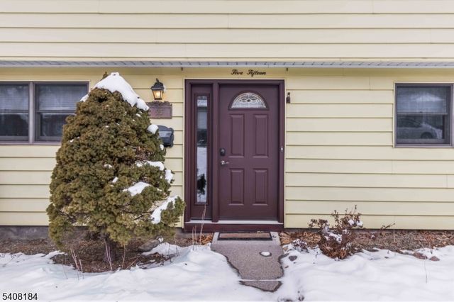 515 Herrick Dr, Rockaway Twp., NJ 07866