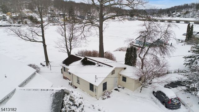 80 W River Styx Rd, Hopatcong Boro, NJ 07843