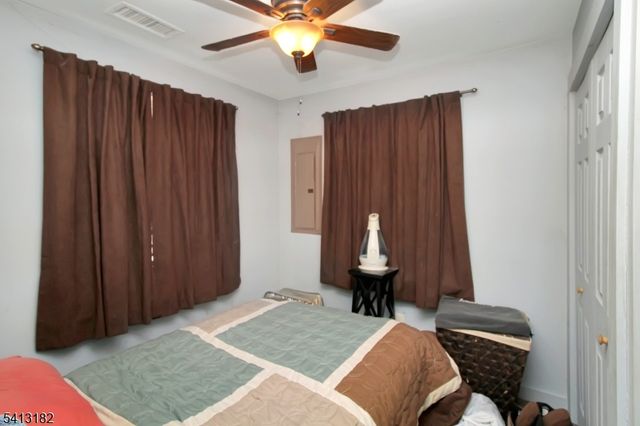 80 W River Styx Rd, Hopatcong Boro, NJ 07843