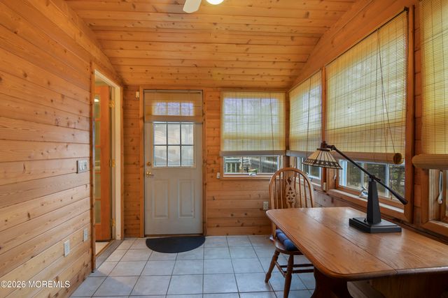 12 Kester Drive, Edison, NJ 08817