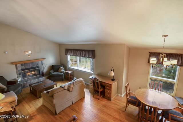 12 Kester Drive, Edison, NJ 08817