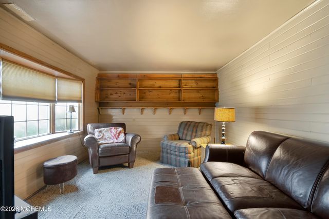 12 Kester Drive, Edison, NJ 08817