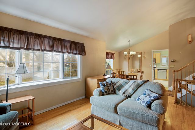 12 Kester Drive, Edison, NJ 08817