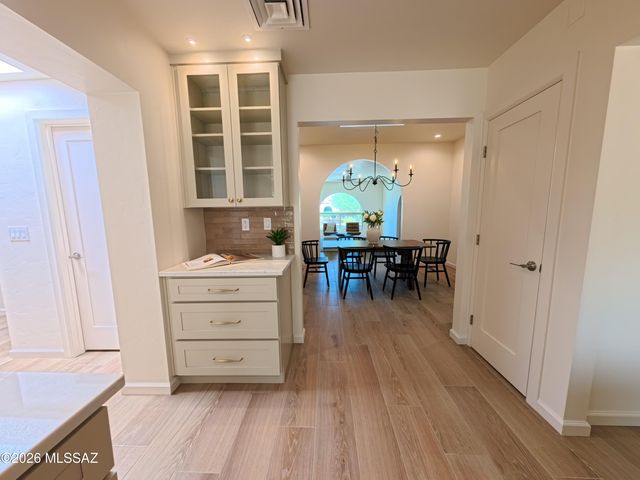 2566 N Avenida San Valle, Tucson, AZ 85715