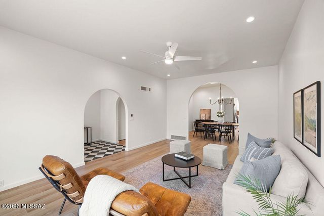 2566 N Avenida San Valle, Tucson, AZ 85715
