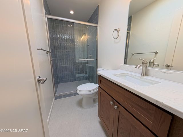 2566 N Avenida San Valle, Tucson, AZ 85715