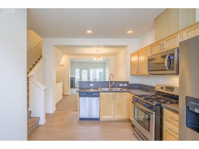 605 Nw 118TH Ave 102, Portland, OR 97229