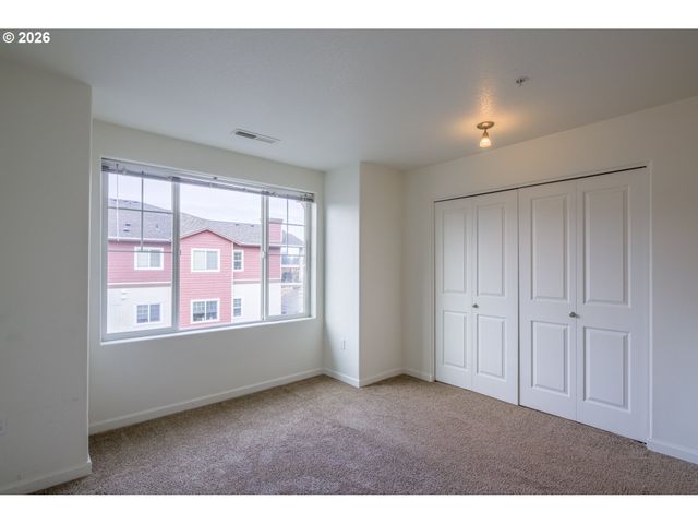 605 Nw 118TH Ave 102, Portland, OR 97229