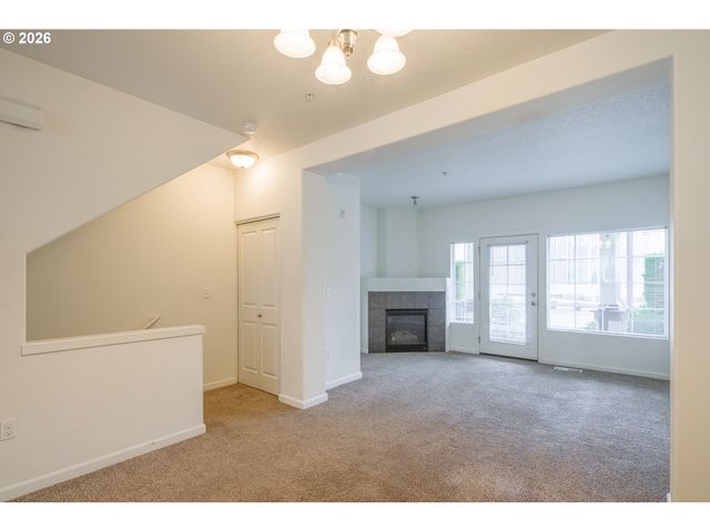 605 Nw 118TH Ave 102, Portland, OR 97229
