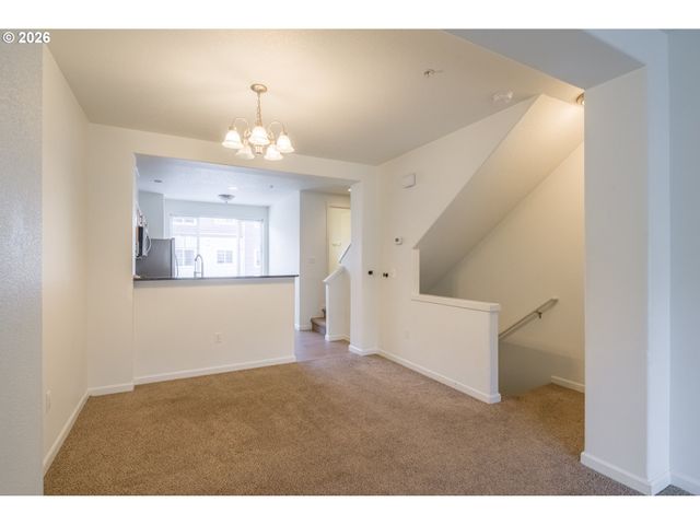 605 Nw 118TH Ave 102, Portland, OR 97229