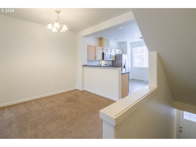 605 Nw 118TH Ave 102, Portland, OR 97229