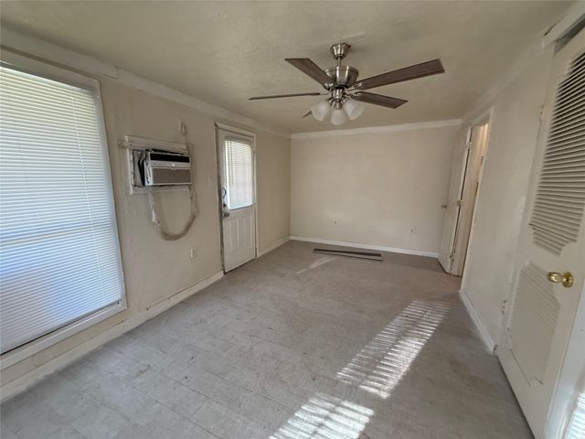 5501 Malmedy Road, Houston, TX 77033
