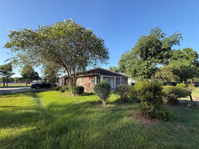 5501 Malmedy Road, Houston, TX 77033