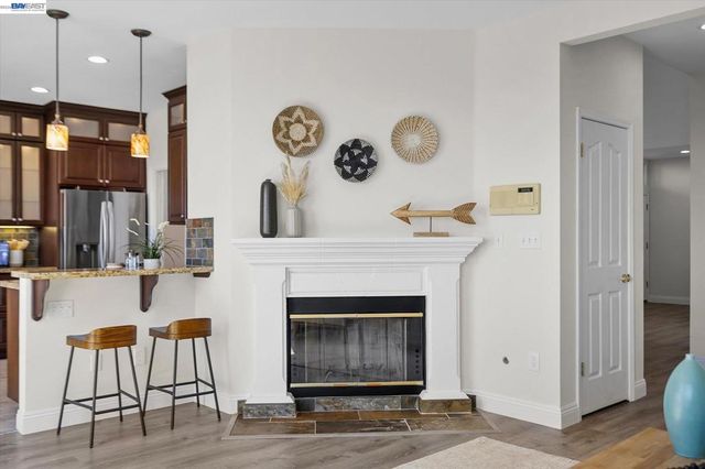 7892 Pineville Cir, Castro Valley, CA 94552