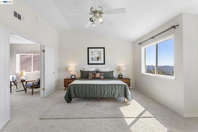 7892 Pineville Cir, Castro Valley, CA 94552