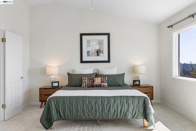 7892 Pineville Cir, Castro Valley, CA 94552