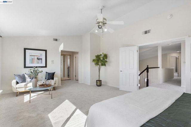 7892 Pineville Cir, Castro Valley, CA 94552