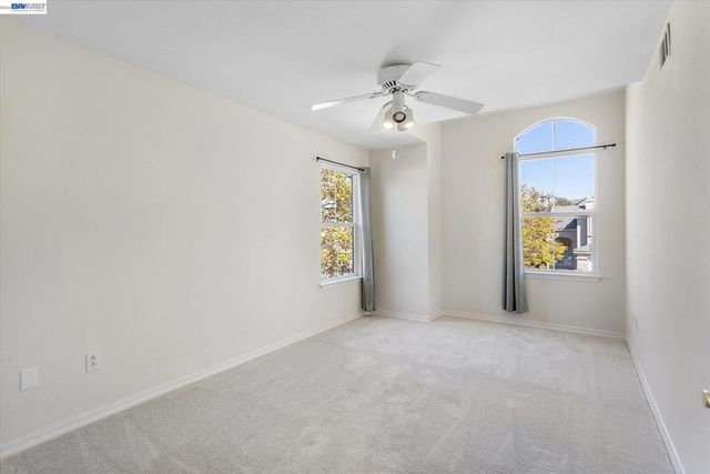 7892 Pineville Cir, Castro Valley, CA 94552
