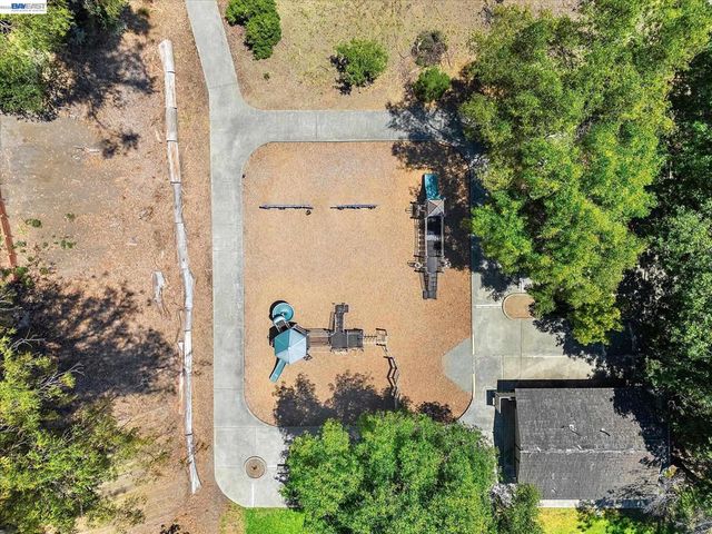 7892 Pineville Cir, Castro Valley, CA 94552
