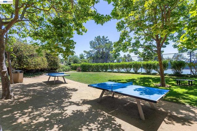 7892 Pineville Cir, Castro Valley, CA 94552