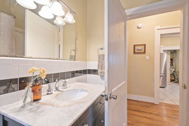 218 N Rosemont Avenue, Dallas, TX 75208