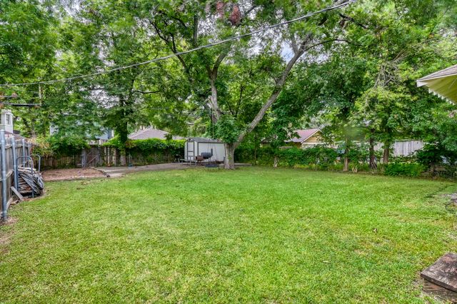 218 N Rosemont Avenue, Dallas, TX 75208