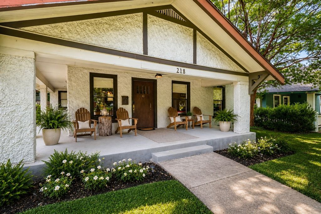 218 N Rosemont Avenue, Dallas, TX 75208