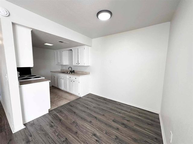 7317 Melrose Lane C, Oklahoma City, OK 73127