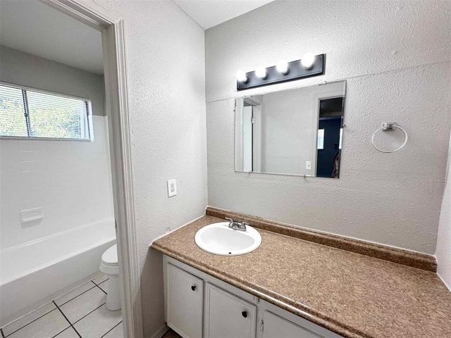 7317 Melrose Lane C, Oklahoma City, OK 73127