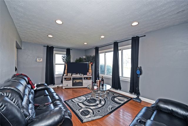 4042 Larkspur Drive, Dayton, OH 45406