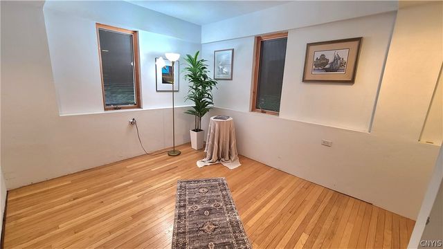 8054 Cazenovia Road, Manlius, NY 13104