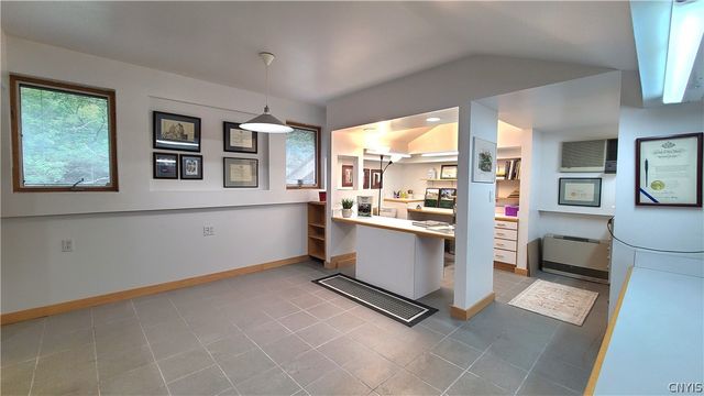 8054 Cazenovia Road, Manlius, NY 13104