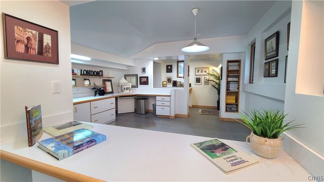 8054 Cazenovia Road, Manlius, NY 13104