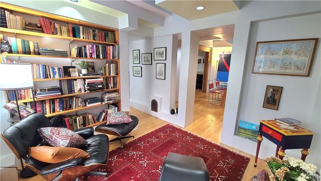 8054 Cazenovia Road, Manlius, NY 13104