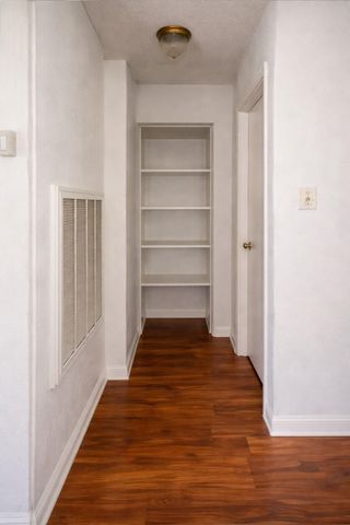 2750 Holly Hall St Street 713, Houston, TX 77054