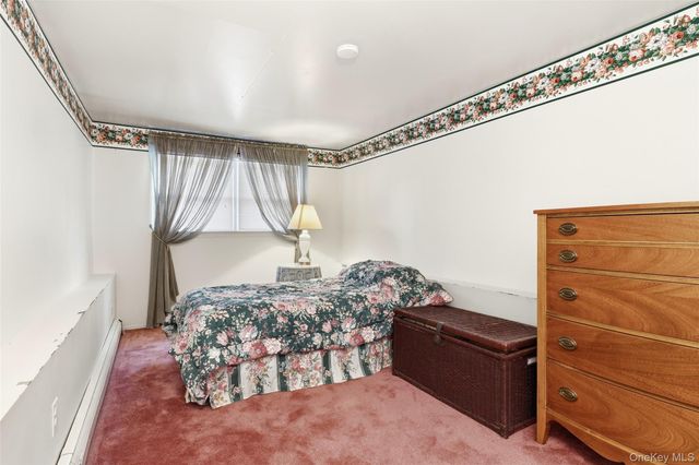 3902 Clove Court, Seaford, NY 11783