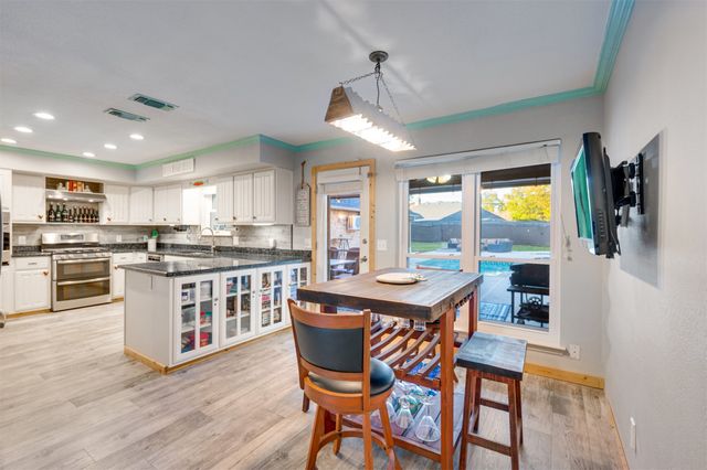 4115 Alpine Street, Paris, TX 75462