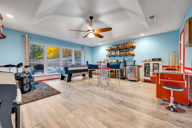 4115 Alpine Street, Paris, TX 75462