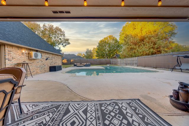 4115 Alpine Street, Paris, TX 75462