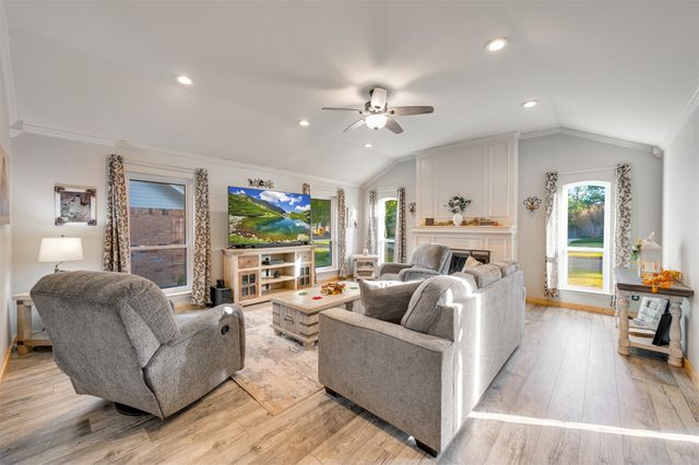 4115 Alpine Street, Paris, TX 75462