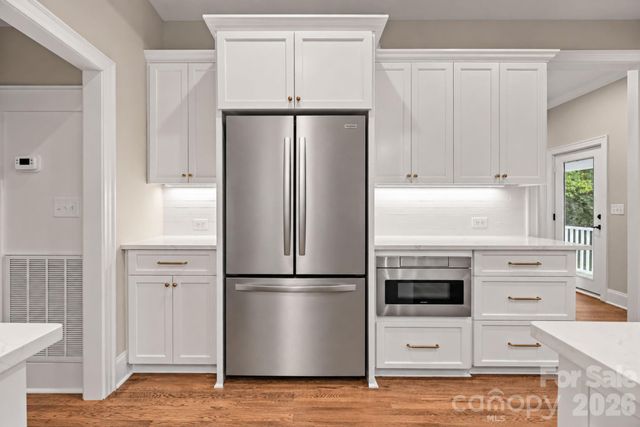 705 N Main Street, Davidson, NC 28036