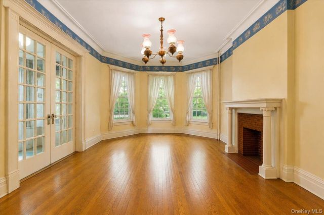 644 E 24th Street, Brooklyn, NY 11210