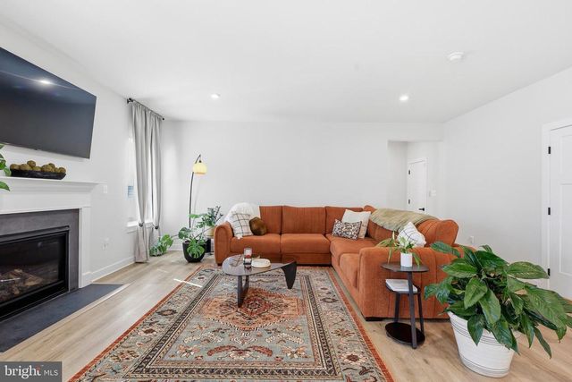 8705 DAVIS CT, Spotsylvania, VA 22553